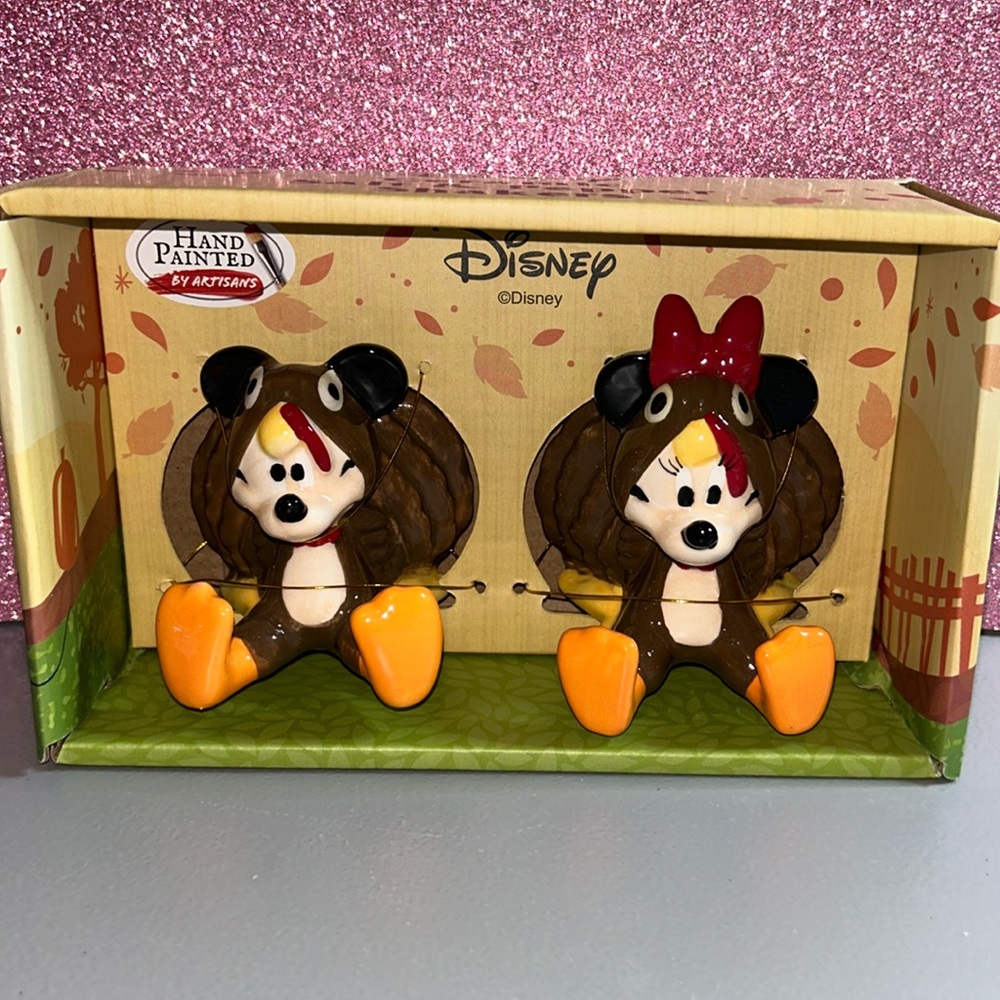 Disney Ceramic Mickey and Minnie Turkey Salt & Pepper Shakers